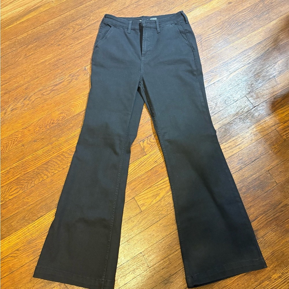 Old Navy Women’s Black Extra High Rise 360 Stretch Trouser Flare Jeans Size 6 - Picture 2 of 14